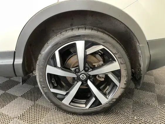 NISSAN QASHQAI II - voiture d'occasion - Photo 23