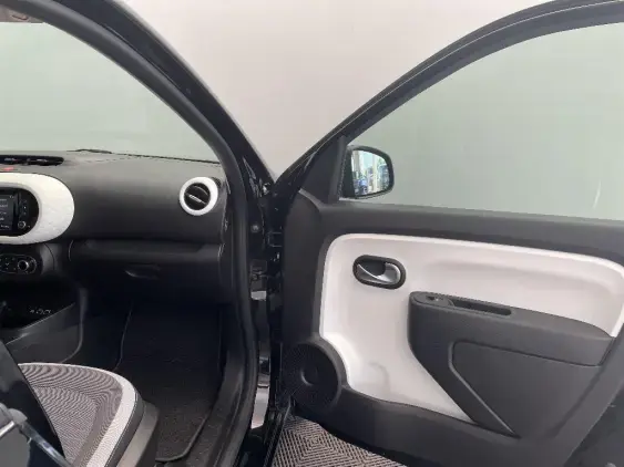 RENAULT TWINGO III - voiture d'occasion - Photo 18