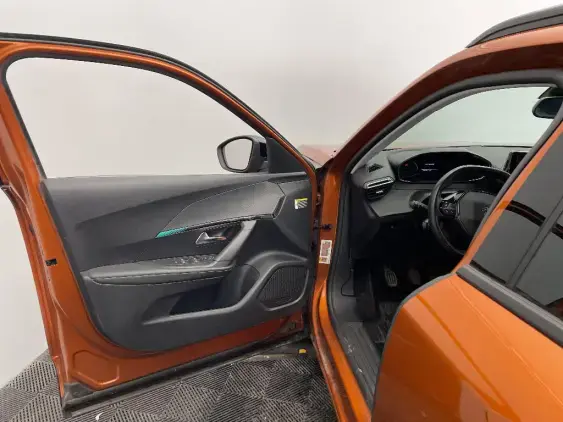 PEUGEOT 2008 II - voiture d'occasion - Photo 17