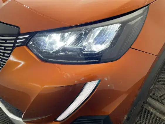 PEUGEOT 2008 II - voiture d'occasion - Photo 19