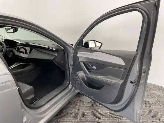 PEUGEOT 308 III - voiture d'occasion - Photo 17