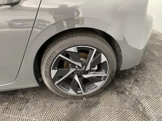 PEUGEOT 308 III - voiture d'occasion - Photo 20