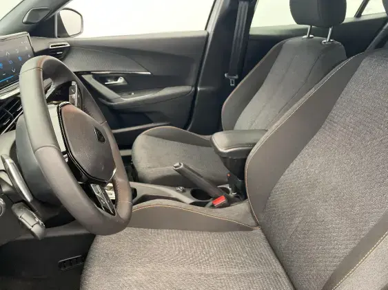 PEUGEOT 2008 II - voiture d'occasion - Photo 15