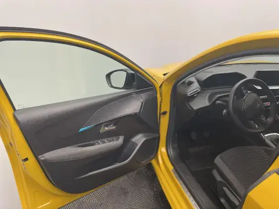 PEUGEOT 208 BUSINESS R II - voiture d'occasion - Photo 17