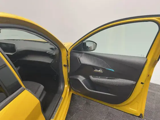 PEUGEOT 208 BUSINESS R II - voiture d'occasion - Photo 18