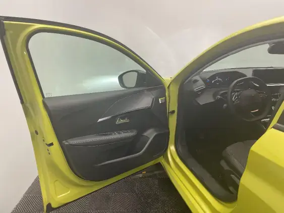 PEUGEOT 208 II - voiture d'occasion - Photo 17