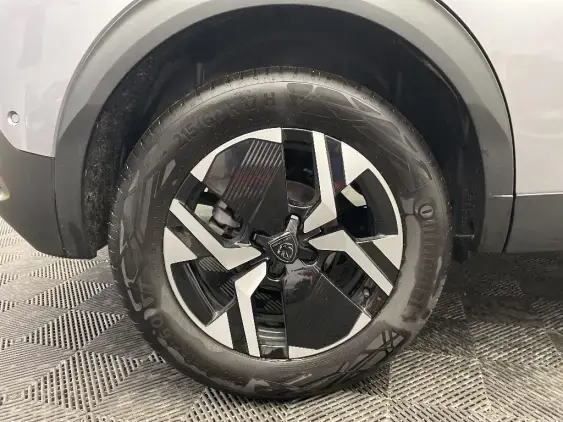 PEUGEOT 2008 II - voiture d'occasion - Photo 22