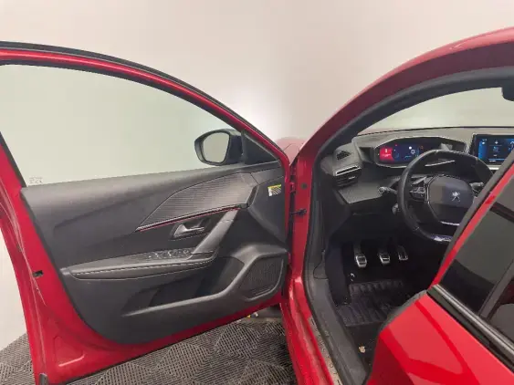 PEUGEOT 208 BUSINESS R II - voiture d'occasion - Photo 17