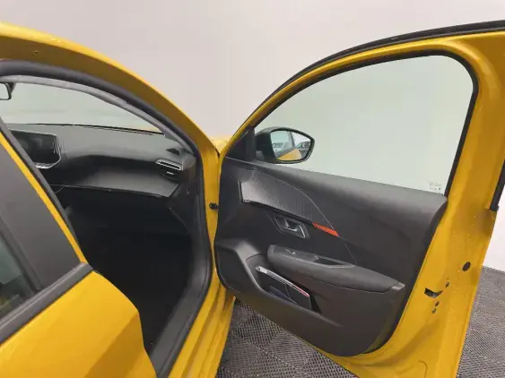 PEUGEOT 208 BUSINESS R II - voiture d'occasion - Photo 17