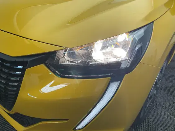 PEUGEOT 208 BUSINESS R II - voiture d'occasion - Photo 18