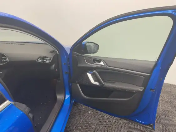 PEUGEOT 308 SW III - voiture d'occasion - Photo 17