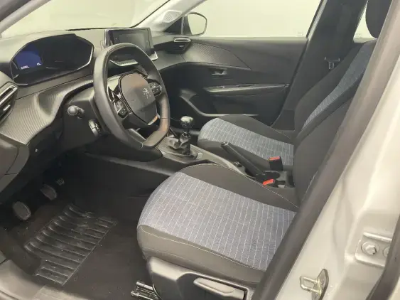 PEUGEOT 208 II - voiture d'occasion - Photo 17