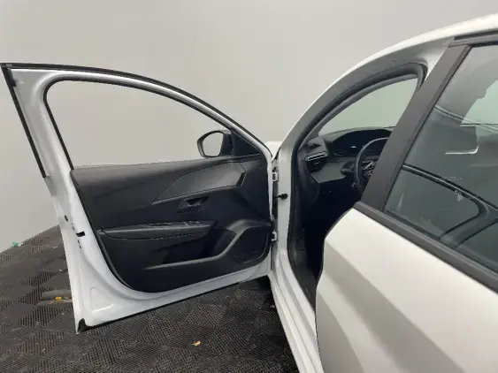 PEUGEOT 208 II - voiture d'occasion - Photo 18