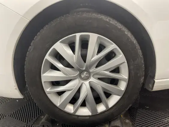 PEUGEOT 308 II - voiture d'occasion - Photo 21