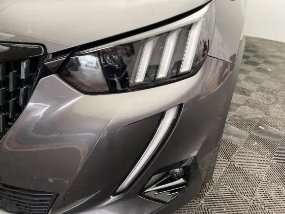 PEUGEOT 2008 II - voiture d'occasion - Photo 19