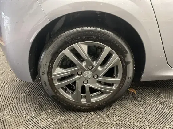 PEUGEOT 208 BUSINESS R II - voiture d'occasion - Photo 22