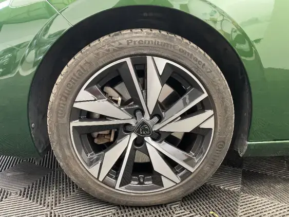 PEUGEOT 308 III - voiture d'occasion - Photo 23