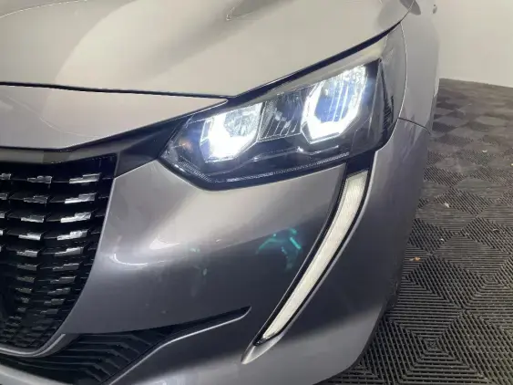 PEUGEOT 208 BUSINESS R II - voiture d'occasion - Photo 19