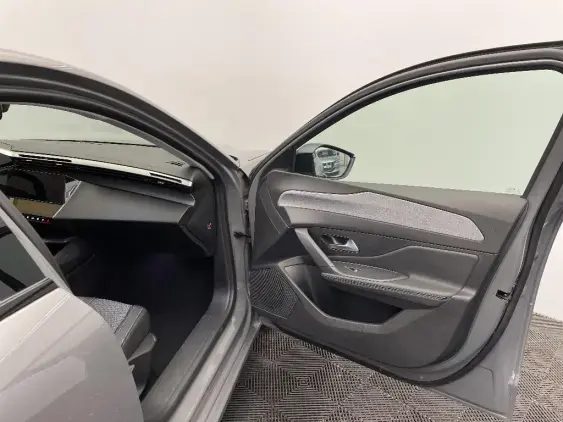 PEUGEOT 308 III - voiture d'occasion - Photo 18