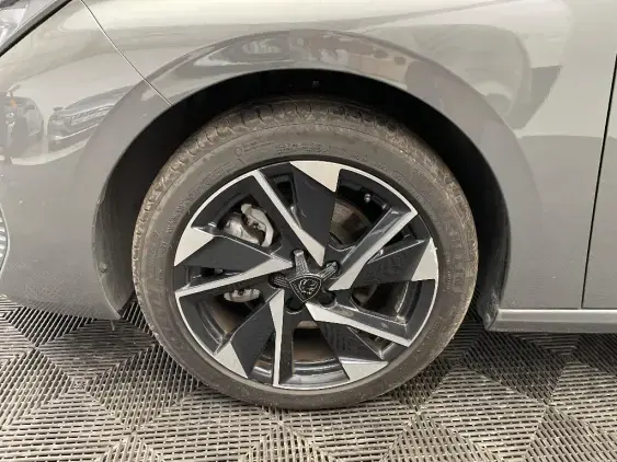 PEUGEOT 308 III - voiture d'occasion - Photo 20