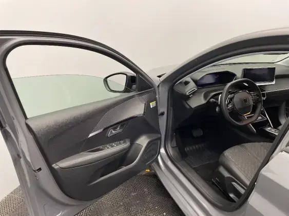 PEUGEOT 208 II - voiture d'occasion - Photo 17