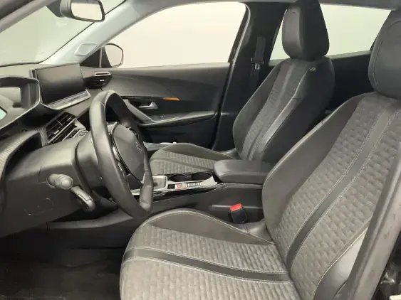 PEUGEOT 2008 II - voiture d'occasion - Photo 16