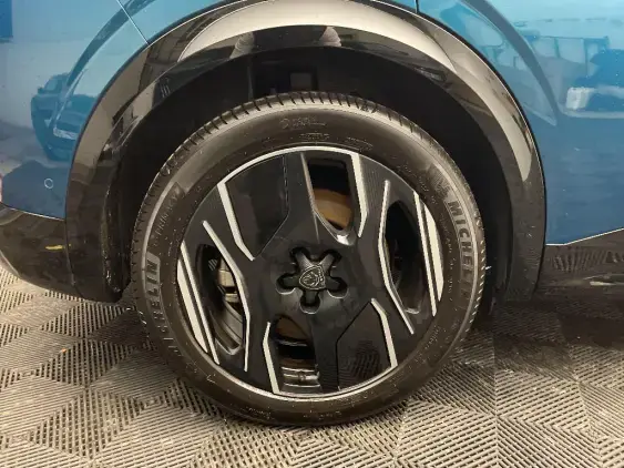 PEUGEOT 3008 ELECTRIQUE III - voiture d'occasion - Photo 21