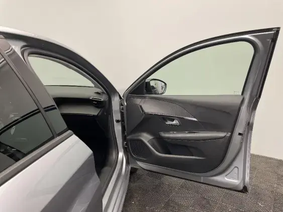 PEUGEOT 208 II - voiture d'occasion - Photo 20