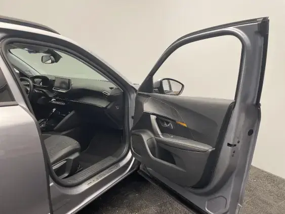 PEUGEOT 2008 ELECTRIQUE II - voiture d'occasion - Photo 18