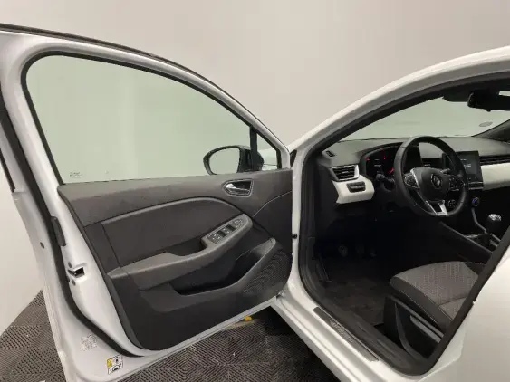 RENAULT CLIO V - voiture d'occasion - Photo 17