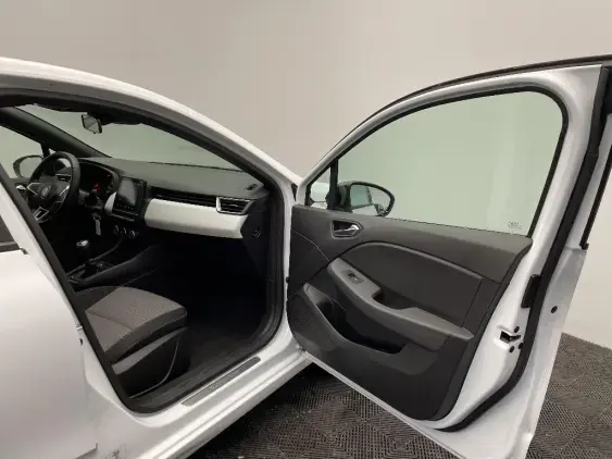 RENAULT CLIO V - voiture d'occasion - Photo 18