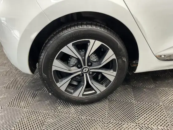 RENAULT CLIO V - voiture d'occasion - Photo 22