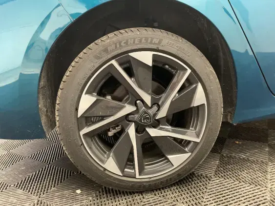 PEUGEOT 308 III - voiture d'occasion - Photo 22