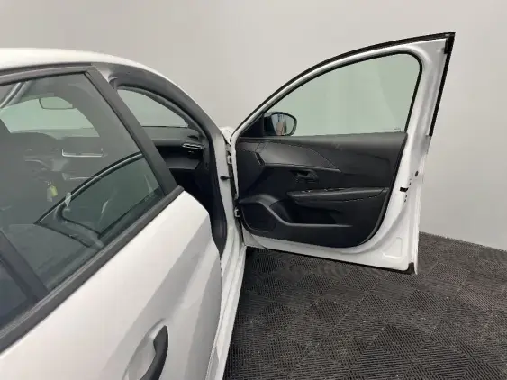 PEUGEOT 208 II - voiture d'occasion - Photo 19