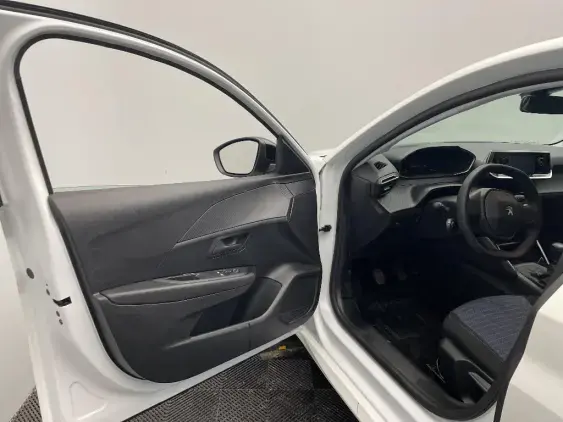 PEUGEOT 208 II - voiture d'occasion - Photo 16