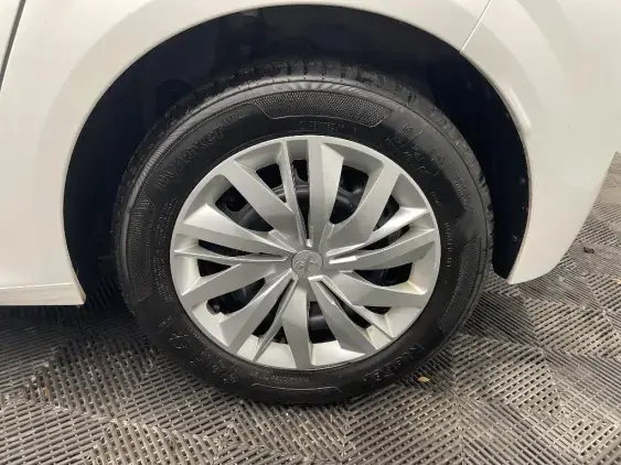 PEUGEOT 208 II - voiture d'occasion - Photo 20