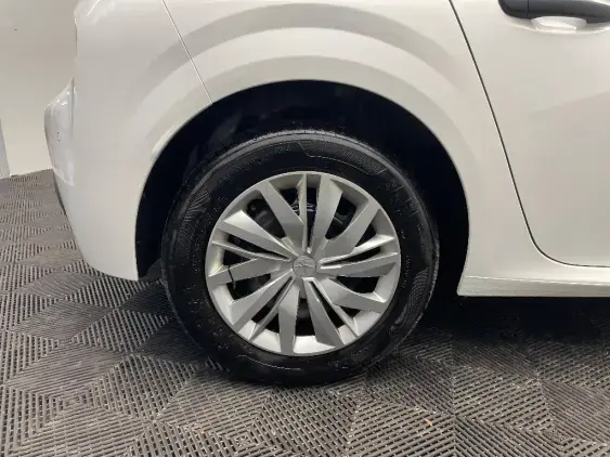 PEUGEOT 208 II - voiture d'occasion - Photo 21