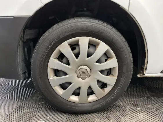 RENAULT TRAFIC III - voiture d'occasion - Photo 18