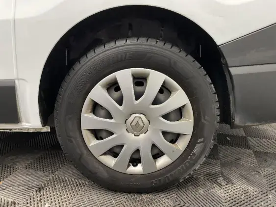 RENAULT TRAFIC III - voiture d'occasion - Photo 19