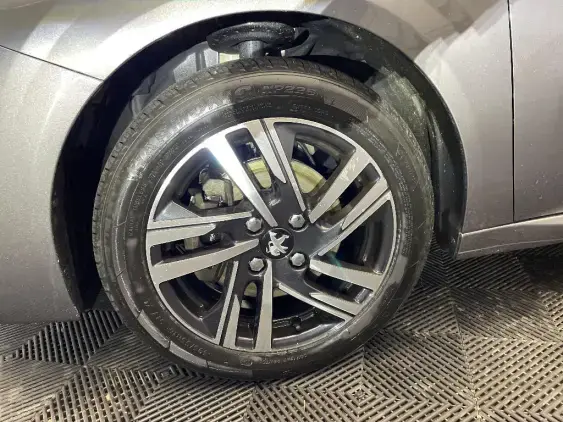 PEUGEOT 208 BUSINESS R II - voiture d'occasion - Photo 19