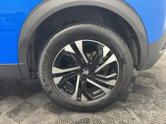 PEUGEOT 2008 II - voiture d'occasion - Photo 20