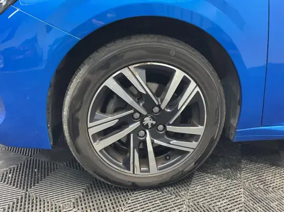 PEUGEOT 208 II - voiture d'occasion - Photo 19