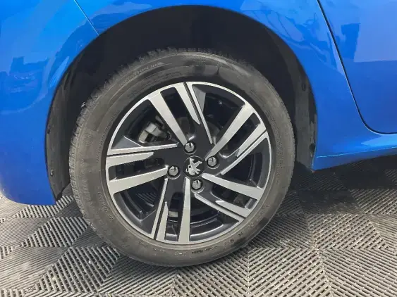 PEUGEOT 208 II - voiture d'occasion - Photo 21