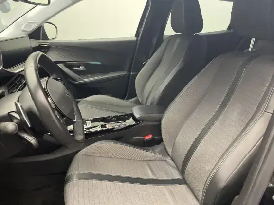 PEUGEOT 2008 II - voiture d'occasion - Photo 16