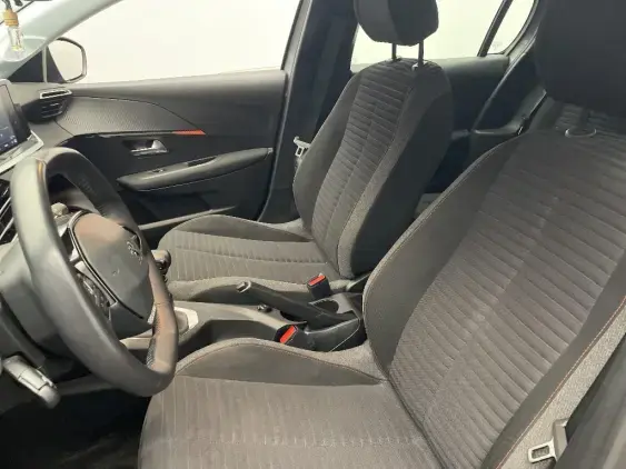 PEUGEOT 208 II - voiture d'occasion - Photo 15