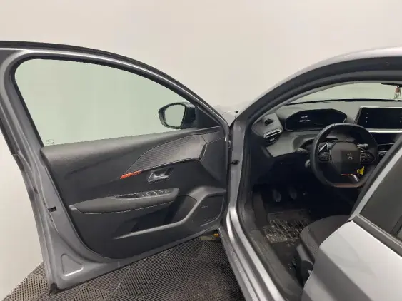 PEUGEOT 208 II - voiture d'occasion - Photo 16