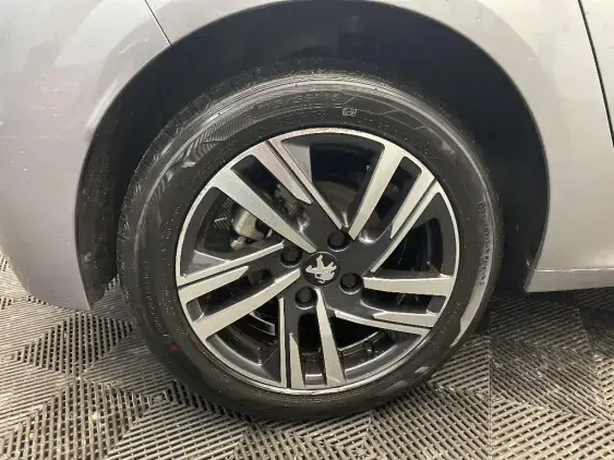 PEUGEOT 208 II - voiture d'occasion - Photo 21