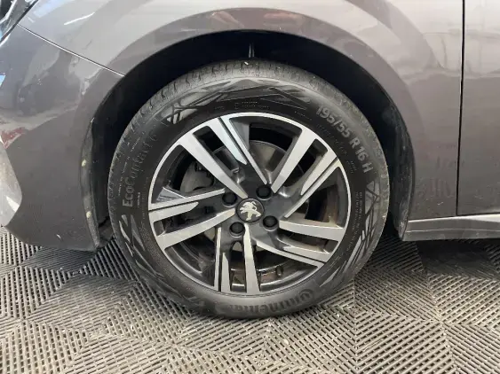 PEUGEOT 208 II - voiture d'occasion - Photo 18