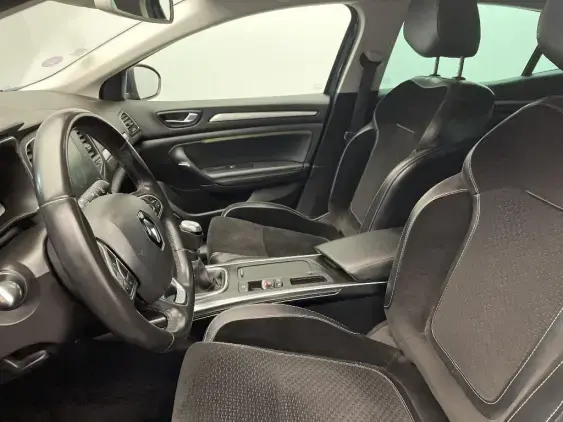 RENAULT MEGANE IV - voiture d'occasion - Photo 16