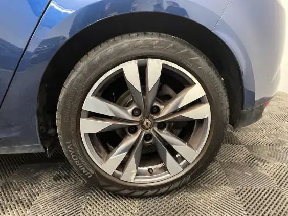 RENAULT MEGANE IV - voiture d'occasion - Photo 21